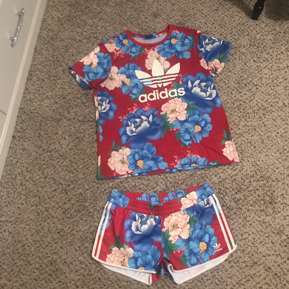 Adidas Originals 🌺Chita🌺 2 Piece Set